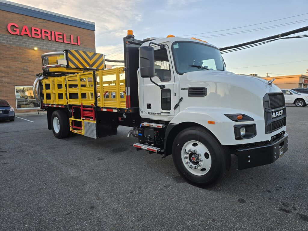 Advantages of Investing in a Commercial Truck