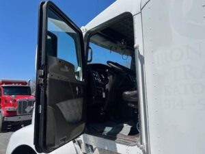 KENWORTH