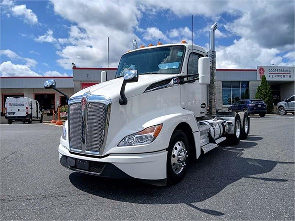 KENWORTH
