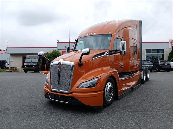 KENWORTH