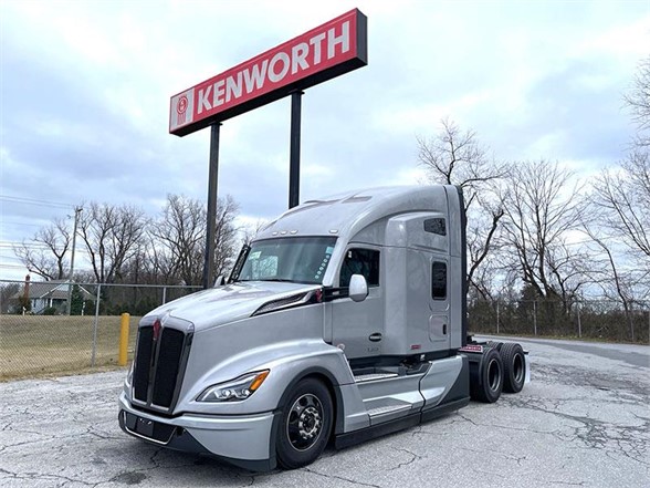 2024 Kenworth T680 Sleeper Trucks