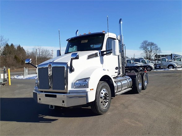 KENWORTH
