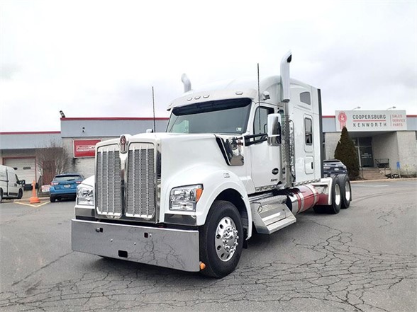 KENWORTH
