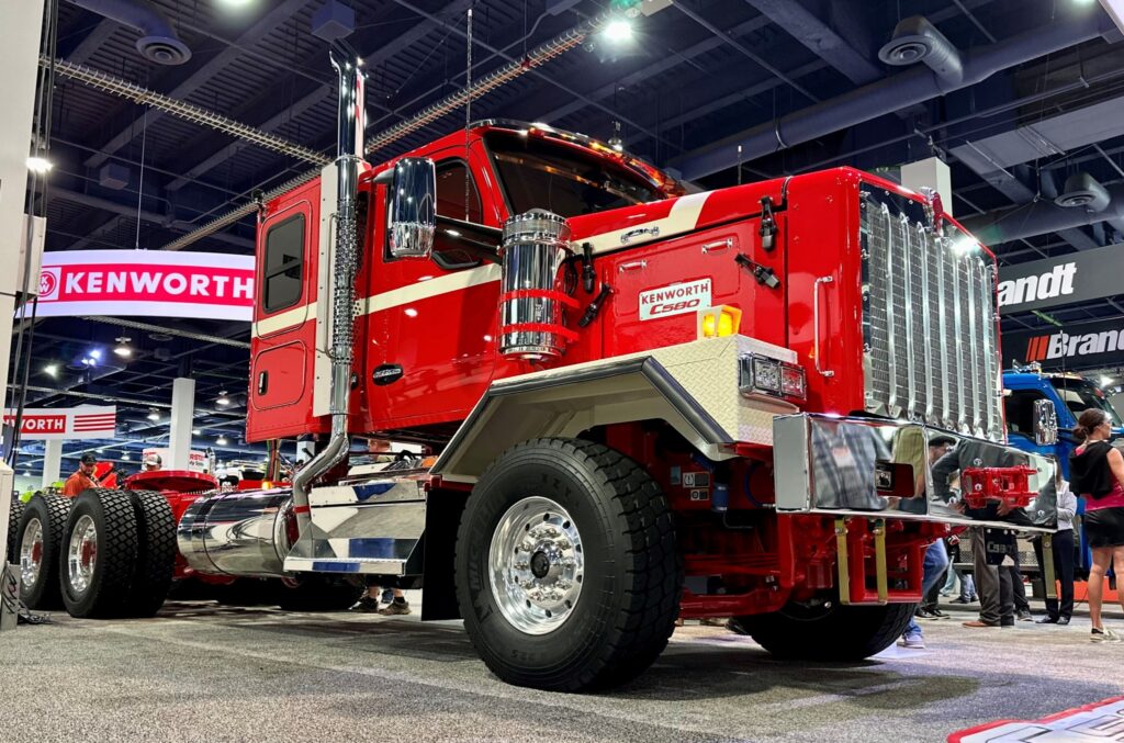 Kenworth C580 heavy haul truck