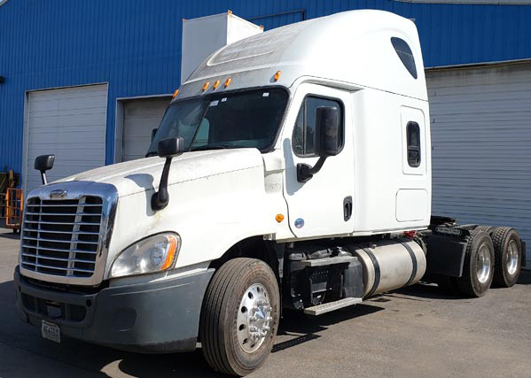 Freightliner Sleeper restored to factory standards