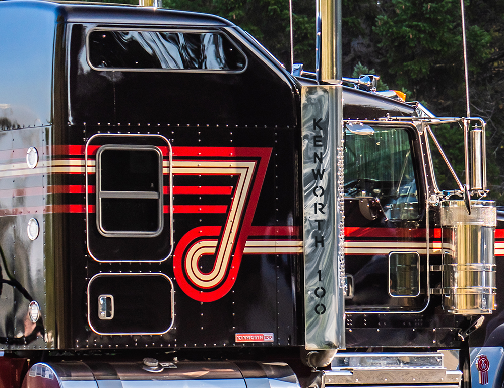 Limited Edition Kenworth W900L