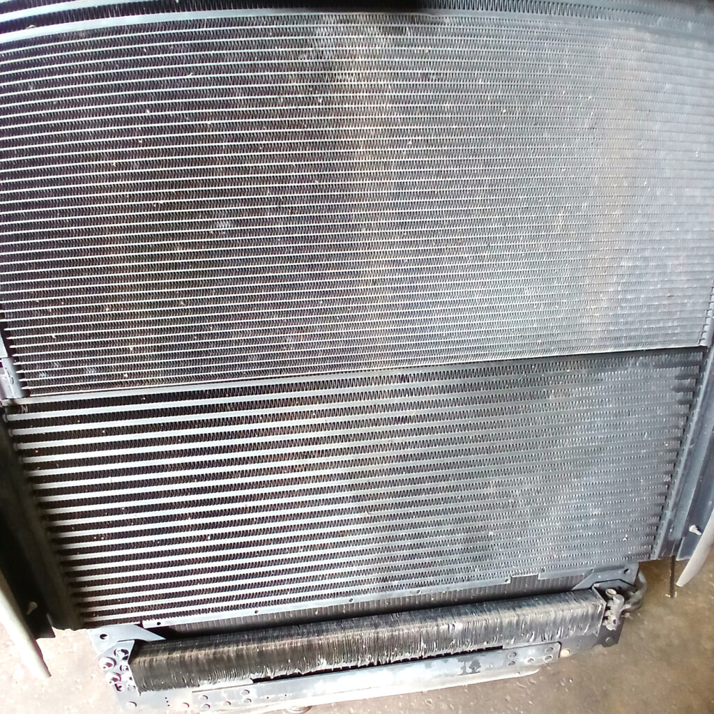semi-truck-radiator-fin-inspection